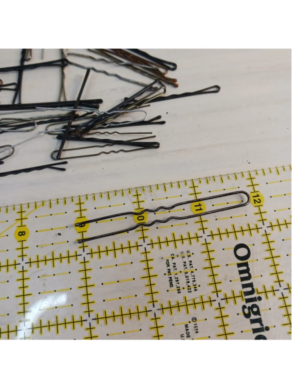 Lot Of Vintage Hair Pins And Bobby Pins Clips As Seen In Photos Beautician Retro